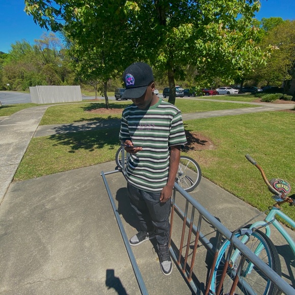 Meet your Posher, Deandre - Picture 1 of 1